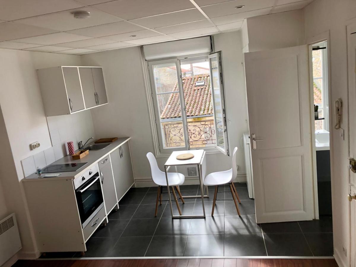 Appartement Le printemps de mélusine à Niort Extérieur photo